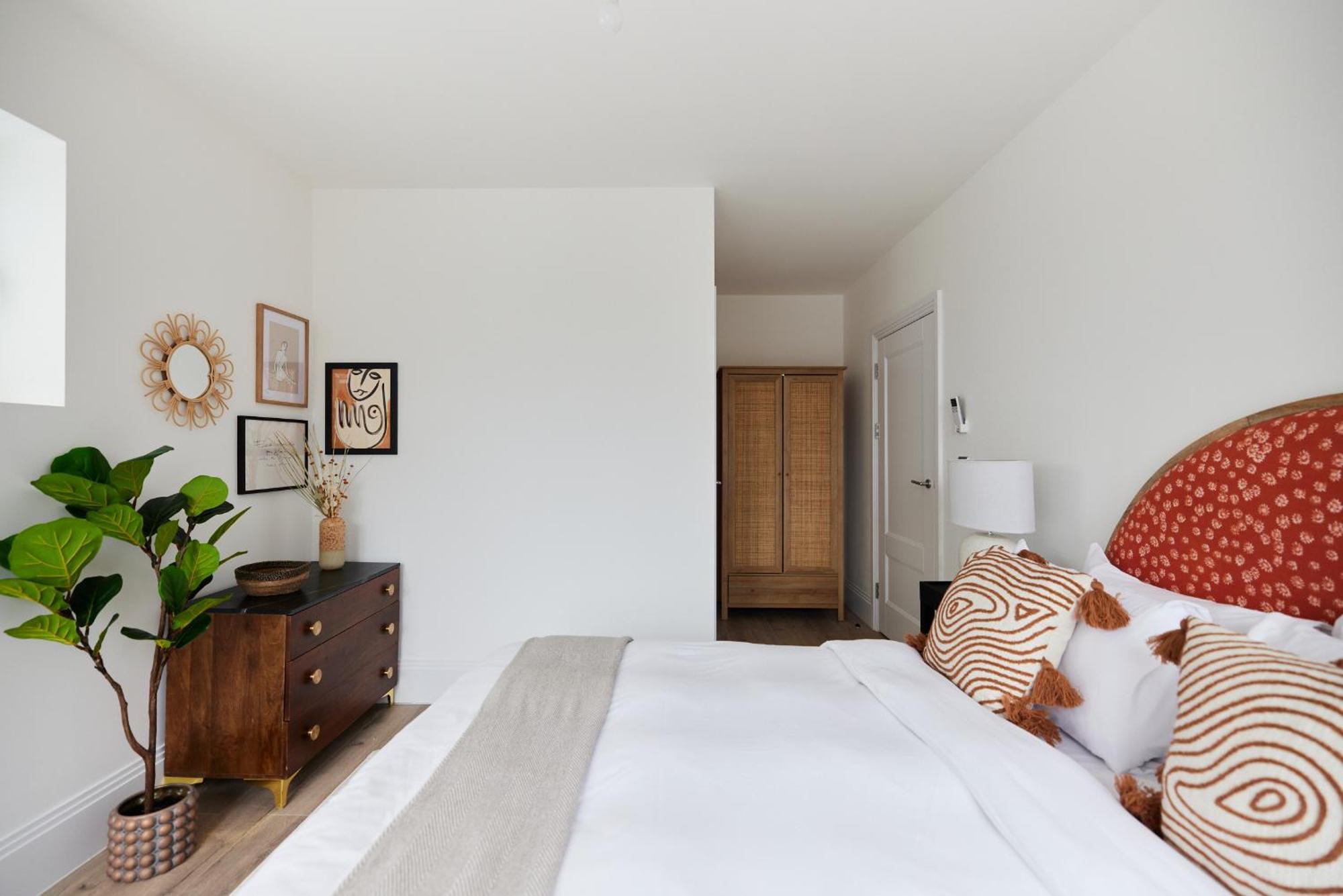 ロンドンThe Wembley Park Wonder - Charming 2Bdr Flat With Balconyアパートメント エクステリア 写真