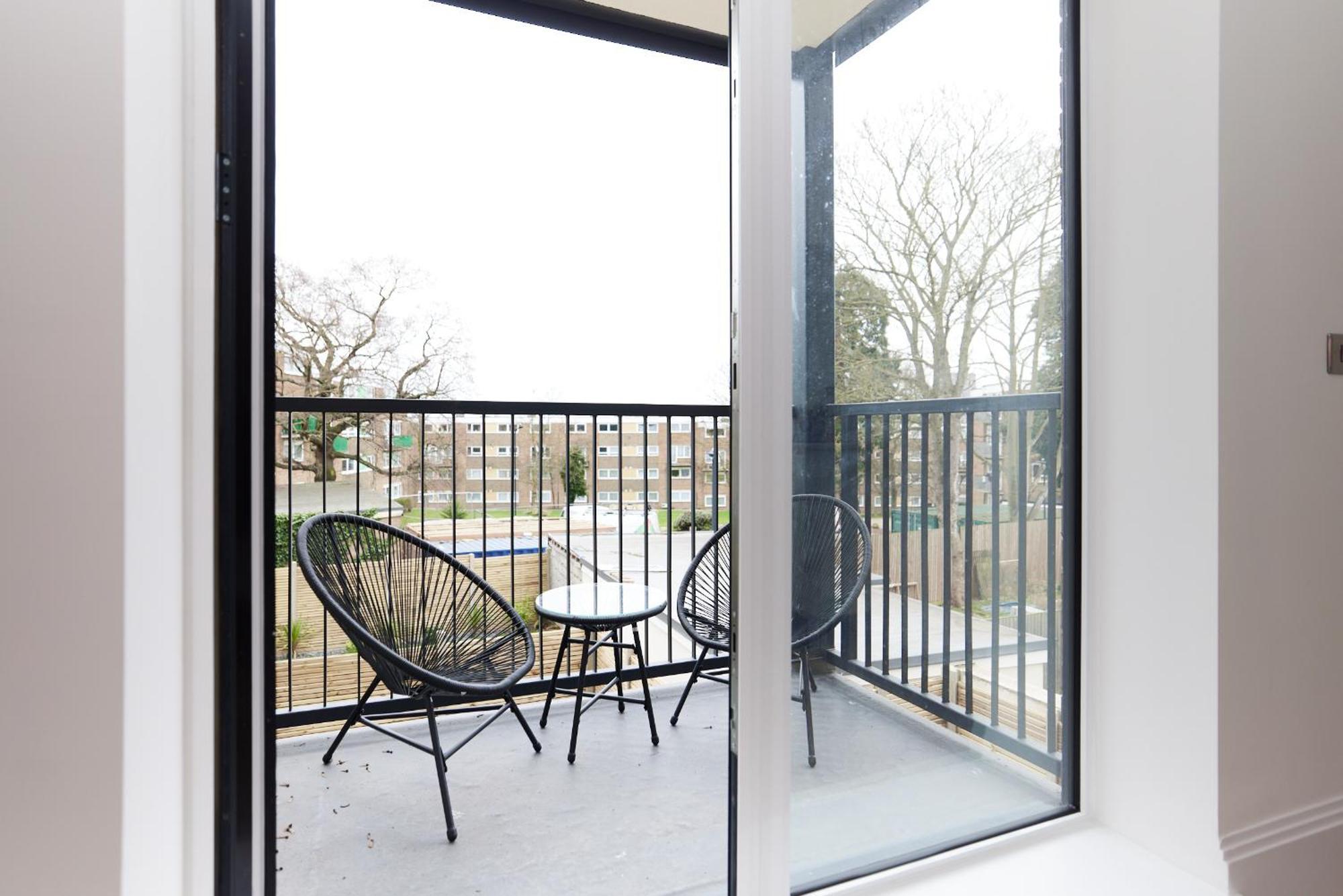ロンドンThe Wembley Park Wonder - Charming 2Bdr Flat With Balconyアパートメント エクステリア 写真